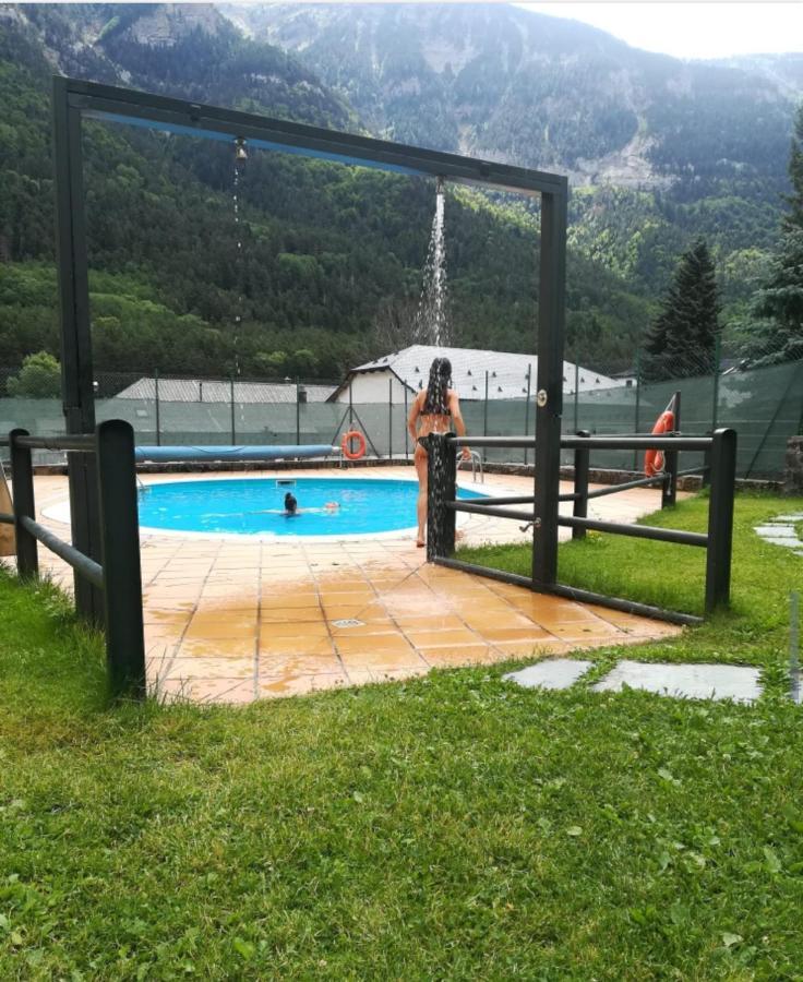 Apartamento Aranones Canfranc Exterior foto